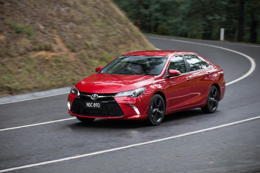  Toyota Camry Atara SX 2015 года  (фото 11 из 18)